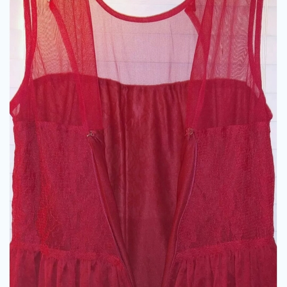 dELiAs Red Mesh and Lace Party Dress - Picture 5 of 16
